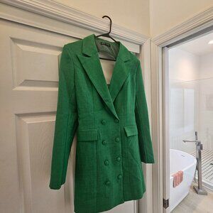 backless-strappy short coat dress